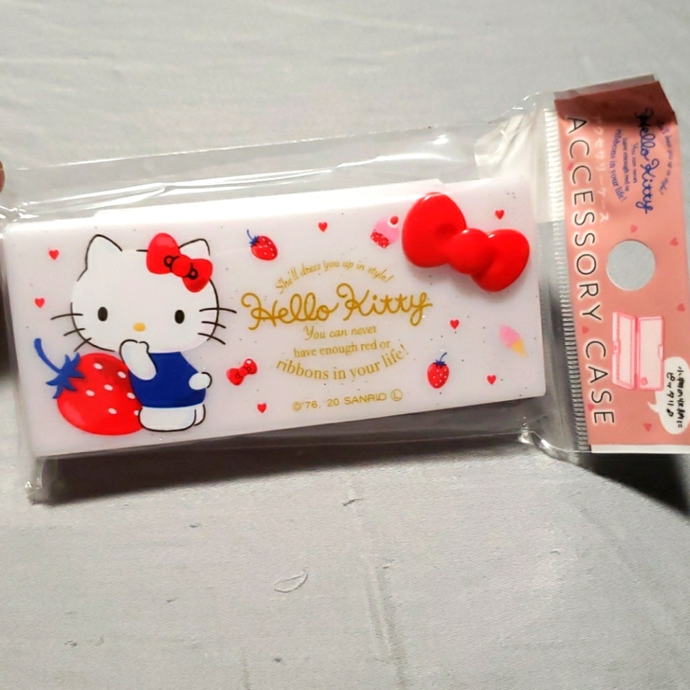Hello Kitty Sanrio Accessory Case